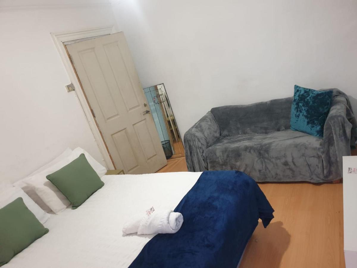 Balham, South London Spacious Guest House F2, 6 Rooms Available Eksteriør billede